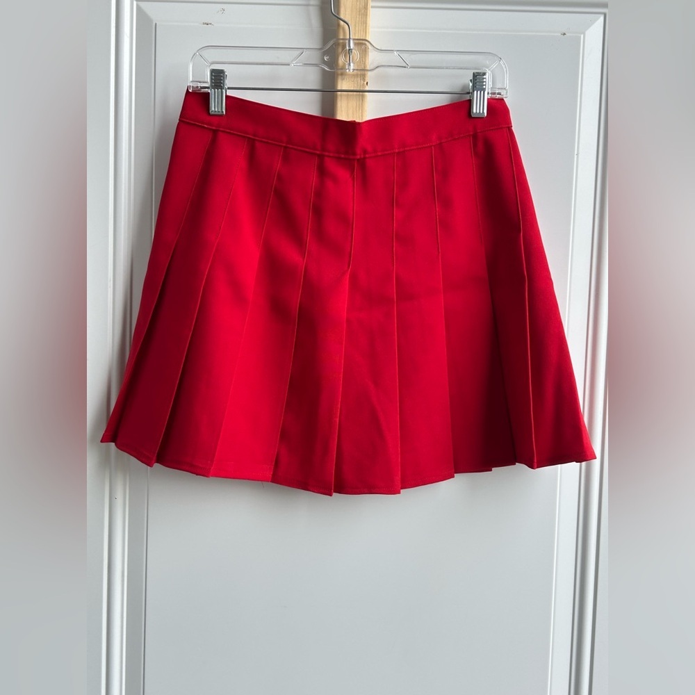Qing Hua | Red Pleated Women's Skirt | Size Medium - Picture 5 of 5